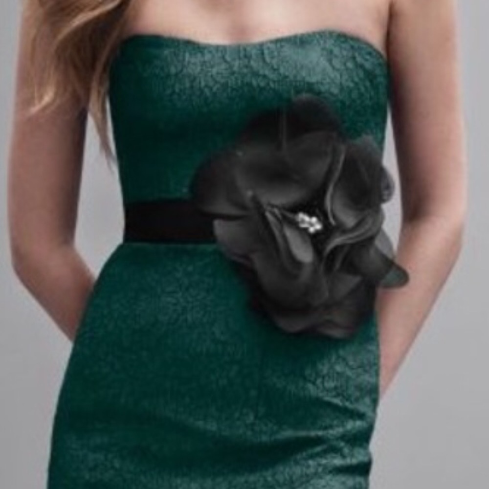Vera Wang Strapless Emerald Green Cocktail Dress with Black Floral Accent - Picture 3 of 5